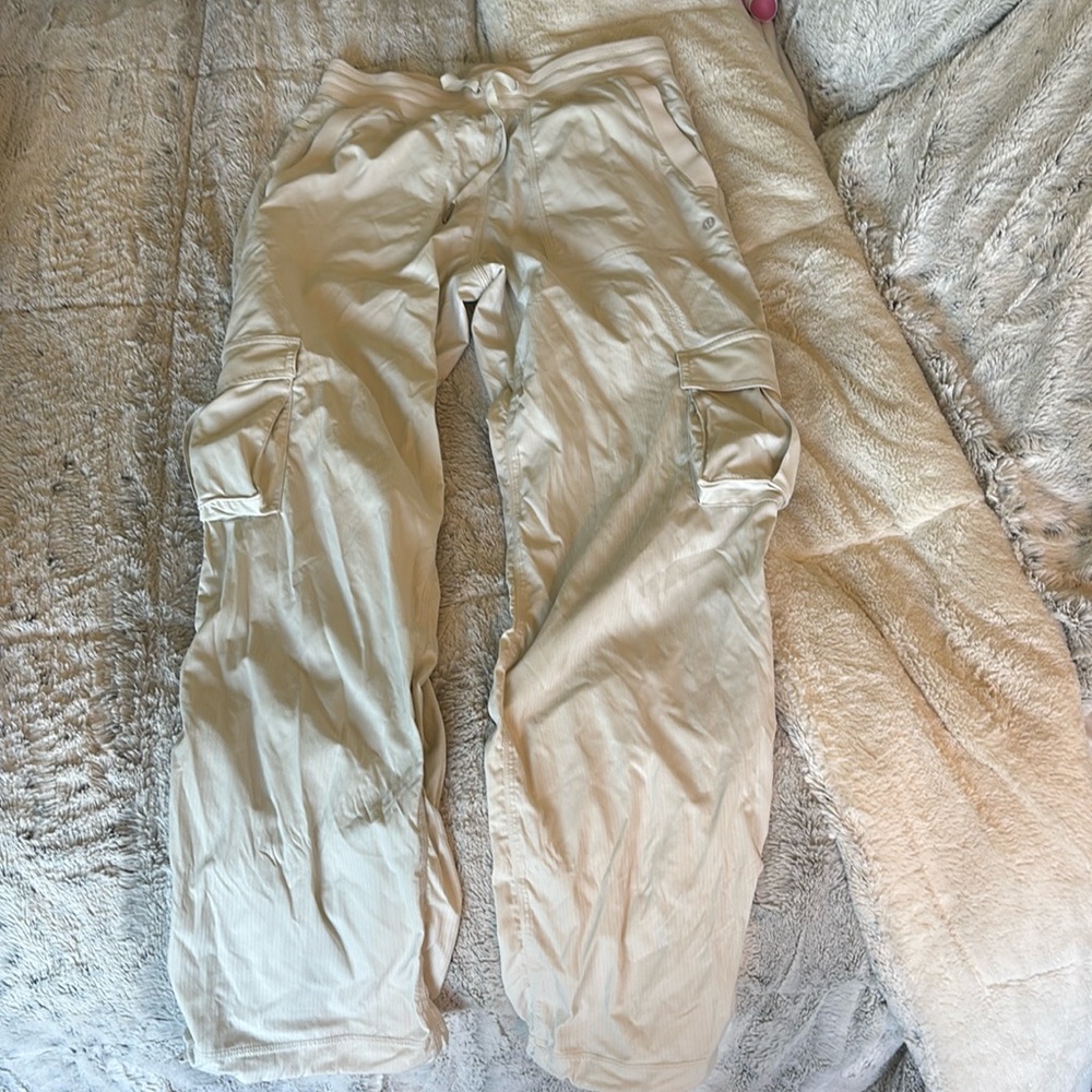 Size small Lululemon joggers